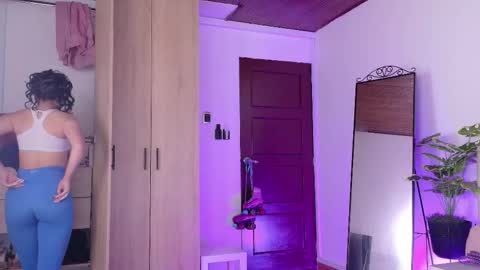 Sara online show from March 2026 09:32:02 PM