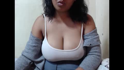 saronette online show from November 2025 06:30:02 AM