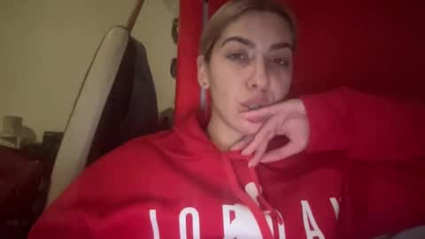 Sarrah online show from February 2025 10:34:01 PM