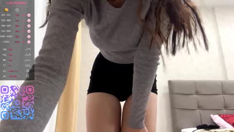 Snapshot of sary_vibe chatting on November 2025 03:12:02 PM Valentina online show from November 2025 03:12:02 PM