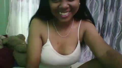 Anaelle online show from December 2025 01:07:01 PM