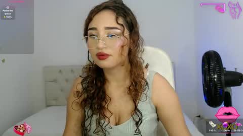 Snapshot of sasha_17_ chatting on September 2025 07:46:02 PM Sofia online show from September 2025 07:46:02 PM