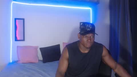 Snapshot of sasha_arex chatting on October 2025 01:23:01 AM Belle Arex online show from October 2025 01:23:01 AM