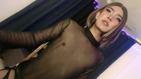 Snapshot of sasha_blade chatting on February 2025 06:33:01 AM Sasha online show from February 2025 06:33:01 AM