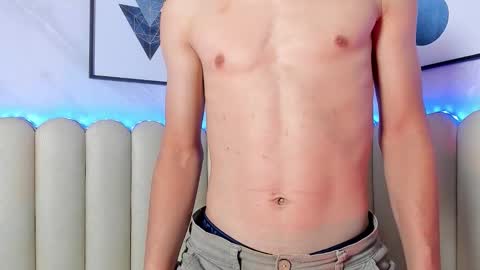 Snapshot of sasha_blazes chatting on October 2025 04:37:01 AM sasha_blazes online show from October 2025 04:37:01 AM