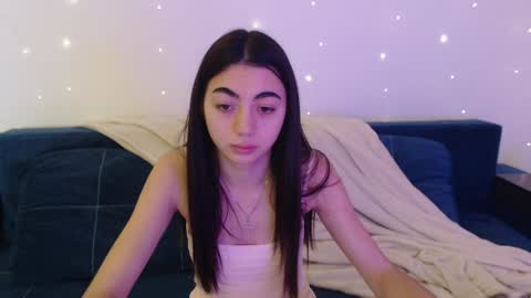 Snapshot of sasha_bloom7 chatting on December 2024 03:43:02 PM Sasha online show from December 2024 03:43:02 PM