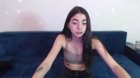 Snapshot of sasha_bloom7 chatting on December 2024 07:31:02 PM Sasha online show from December 2024 07:31:02 PM