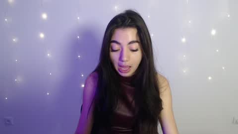 Snapshot of sasha_bloom7 chatting on January 2025 05:20:01 PM Sasha online show from January 2025 05:20:01 PM