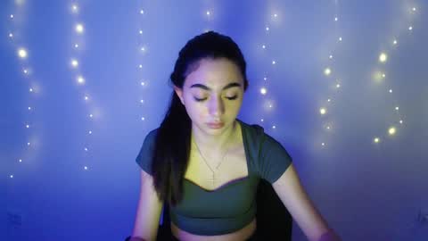 Snapshot of sasha_bloom7 chatting on January 2025 08:44:01 PM Sasha online show from January 2025 08:44:01 PM