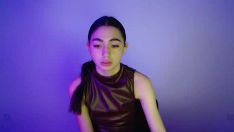 Snapshot of sasha_bloom7 chatting on January 2025 06:38:02 PM Sasha online show from January 2025 06:38:02 PM