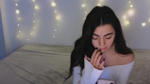 Snapshot of sasha_bloom7 chatting on February 2025 03:32:02 PM Sasha online show from February 2025 03:32:02 PM