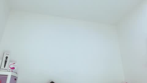 Sasha Creamy online show from October 2025 05:49:02 AM