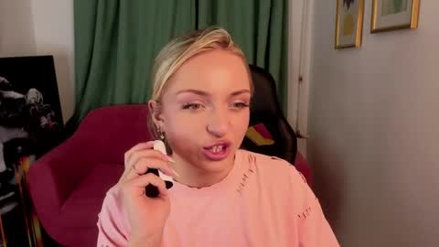 Sasha online show from May 2026 02:44:01 PM