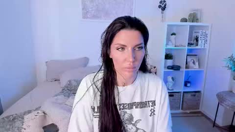 Sasha Miro online show from September 2025 02:01:02 AM