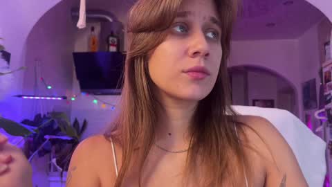 Snapshot of sasha_moormeoow chatting on December 2024 07:44:01 AM Alexandra Sasha in short online show from December 2024 07:44:01 AM