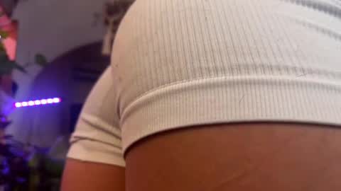 Snapshot of sasha_moormeoow chatting on February 2025 10:09:02 AM Alexandra Sasha in short online show from February 2025 10:09:02 AM