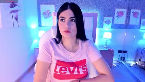 Snapshot of sasha_sims chatting on December 2024 11:13:01 AM Camila online show from December 2024 11:13:01 AM