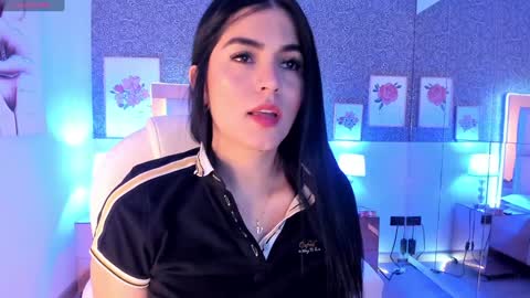Snapshot of sasha_sims chatting on December 2024 11:29:01 AM Camila online show from December 2024 11:29:01 AM