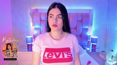 Snapshot of sasha_sims chatting on January 2025 11:28:02 AM Camila online show from January 2025 11:28:02 AM