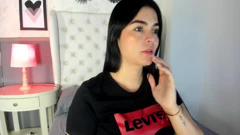 Snapshot of sasha_sims chatting on September 2025 11:46:02 AM Camila online show from September 2025 11:46:02 AM