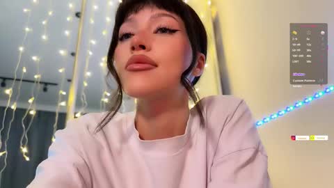 Hi everyone my name is Sasha   online show from January 2026 09:42:02 PM