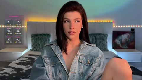 Hi everyone my name is Sasha   online show from April 2026 01:41:02 PM
