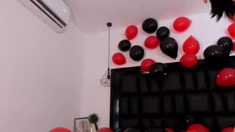 Snapshot of sasha_yaklove666 chatting on February 2025 09:24:01 AM Sasha online show from February 2025 09:24:01 AM