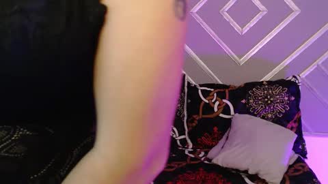 Snapshot of sashabluex chatting on October 2025 09:51:01 AM sashabluex online show from October 2025 09:51:01 AM