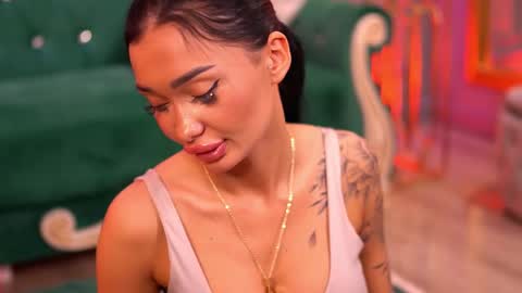 Snapshot of sashaferrera chatting on February 2025 02:06:01 AM Dennise online show from February 2025 02:06:01 AM