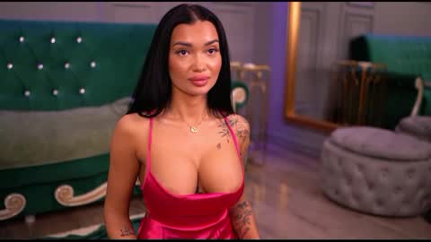 Snapshot of sashaferrera chatting on February 2025 01:20:01 AM Dennise online show from February 2025 01:20:01 AM