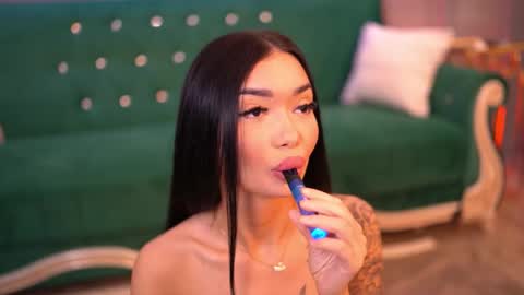 Snapshot of sashaferrera chatting on March 2025 07:40:01 PM Dennise online show from March 2025 07:40:01 PM