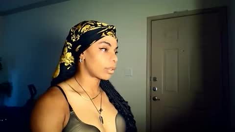 Snapshot of sashastrokes chatting on November 2025 11:18:02 PM MISTRESS STROKES online show from November 2025 11:18:02 PM