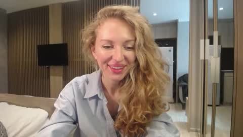 Snapshot of sashasweetsasha chatting on October 2025 06:32:02 AM Sasha online show from October 2025 06:32:02 AM
