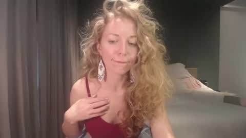 Snapshot of sashasweetsasha chatting on November 2025 09:09:01 AM Sasha online show from November 2025 09:09:01 AM