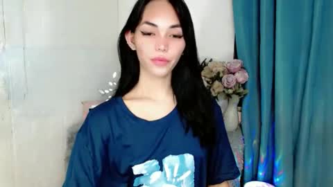 Snapshot of sashifoxdoll_ chatting on September 2025 06:07:01 PM Sashi online show from September 2025 06:07:01 PM