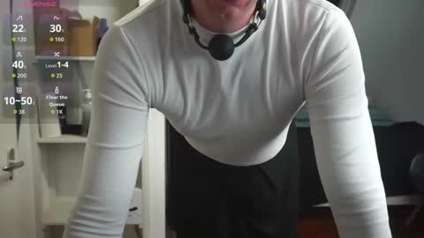 Snapshot of sashkasuka chatting on April 2026 06:52:02 PM sashkasuka online show from April 2026 06:52:02 PM