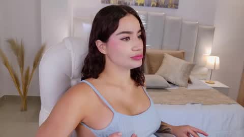 Snapshot of saskia_litt chatting on May 2026 03:48:01 AM saskia litt online show from May 2026 03:48:01 AM