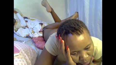 Snapshot of sassy_bella chatting on March 2026 06:00:01 PM sassy_bella online show from March 2026 06:00:01 PM