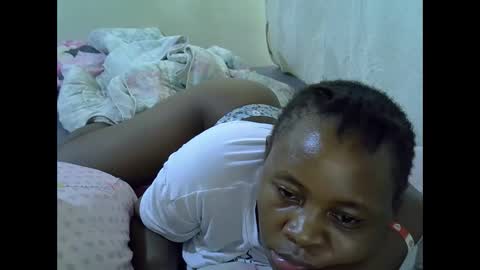 Snapshot of sassy_bella chatting on March 2026 05:52:01 AM sassy_bella online show from March 2026 05:52:01 AM