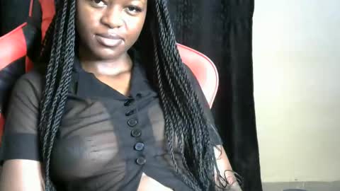 sassy_lyne online show from April 2026 01:32:01 AM