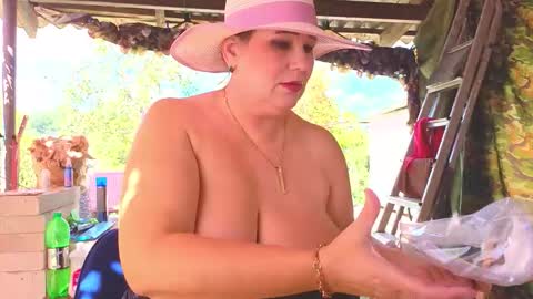 sassy_seasons online show from September 2025 09:22:02 AM