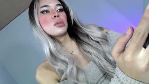 Tiffanie online show from January 2026 03:43:02 AM