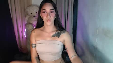 Snapshot of sassy_ts69 chatting on April 2026 10:23:02 PM HERA online show from April 2026 10:23:02 PM