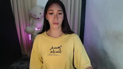 Snapshot of sassy_ts69 chatting on May 2026 09:31:01 PM HERA online show from May 2026 09:31:01 PM