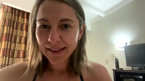 Snapshot of sassyella chatting on December 2024 11:14:01 PM Sassyella online show from December 2024 11:14:01 PM