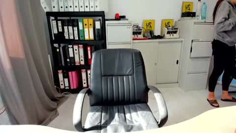 sassytiff online show from October 2025 10:27:02 AM