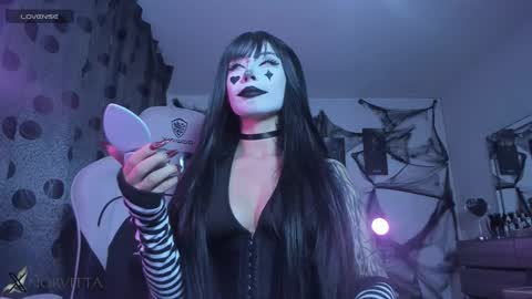    im expecting 300 thumbs up on my altar online show from October 2025 10:42:02 PM