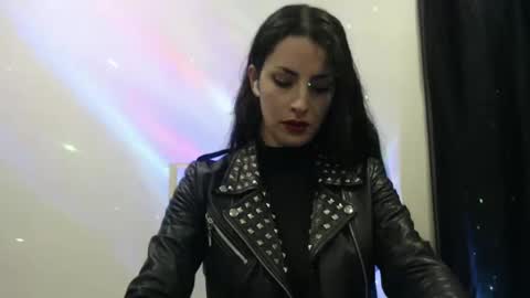 Snapshot of satansbabenia_v chatting on January 2025 12:43:02 AM Nia online show from January 2025 12:43:02 AM