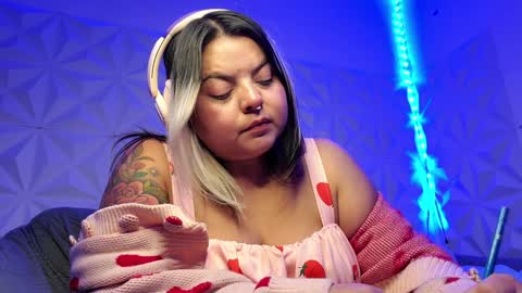 Gina George online show from December 2024 01:19:01 AM