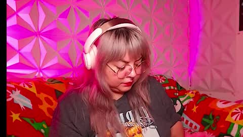 Gina George online show from December 2025 02:09:02 AM